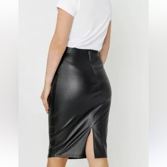 Women’s Pleather Pencil Skirt - Picture 1 of 5